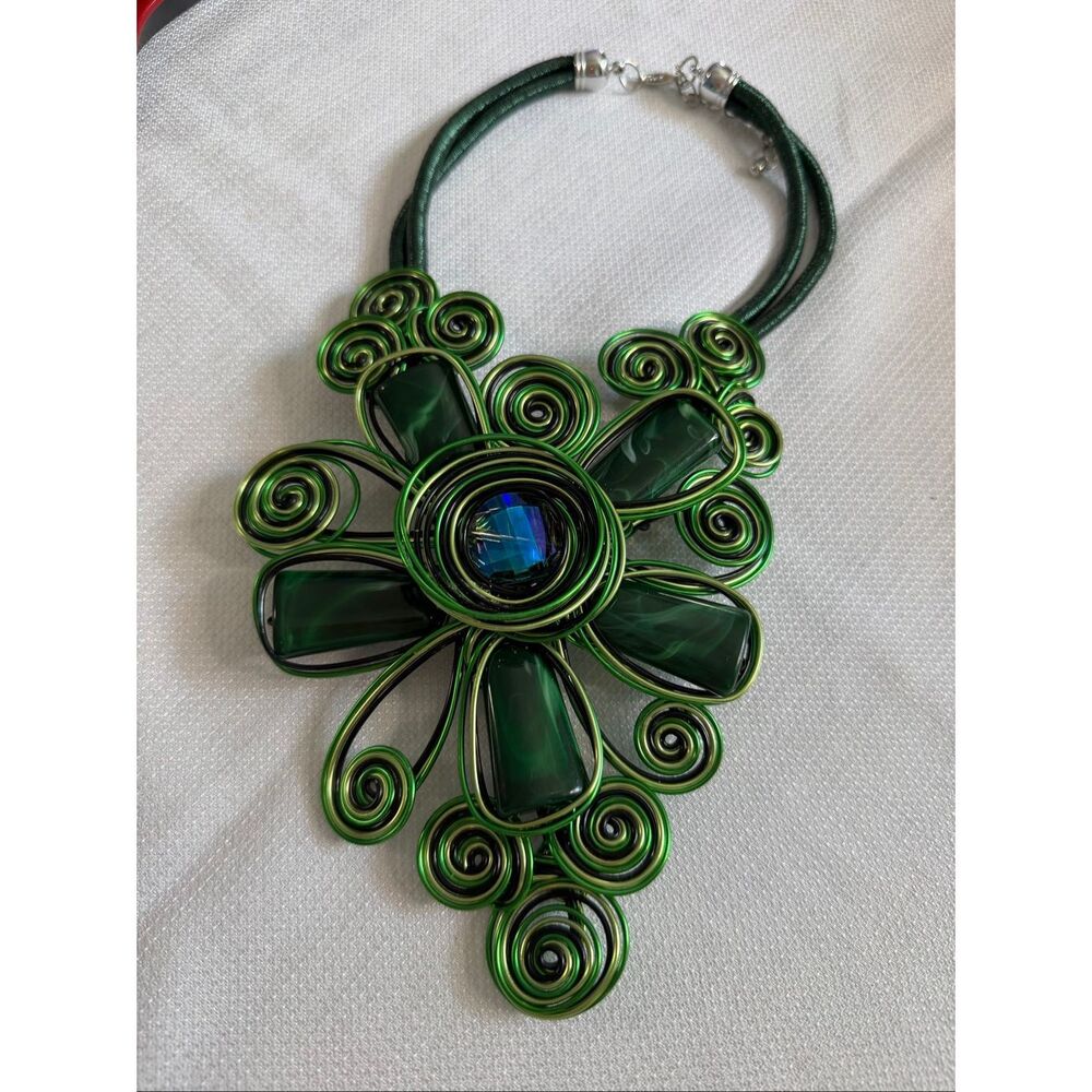 Green Wire Wrapped Flower Statement Necklace Black Swirl Bib Pendant Satin Cord